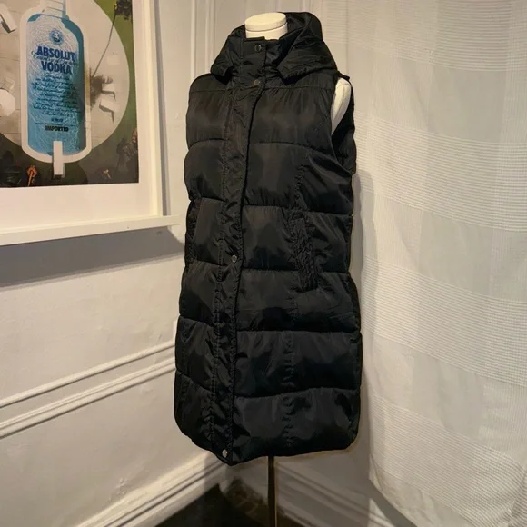 Private Label Midnight Black Puffer Vest - Picture 9 of 16